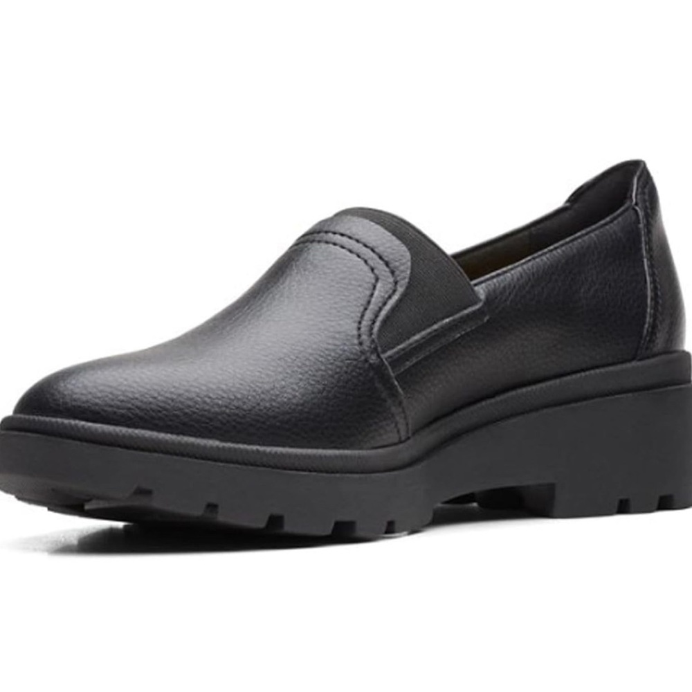 NEW Clarks Women's Black Loafers